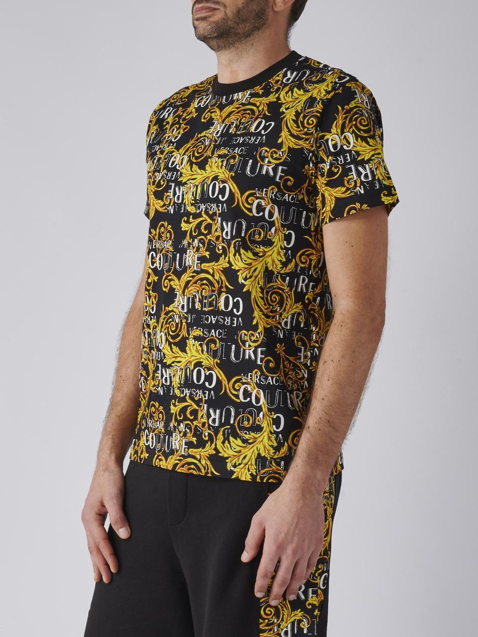 Versace Jeans Couture Men'S T-Shirt With All Over Print Black | Buy Online  At The Best Price On Caposerio.Com